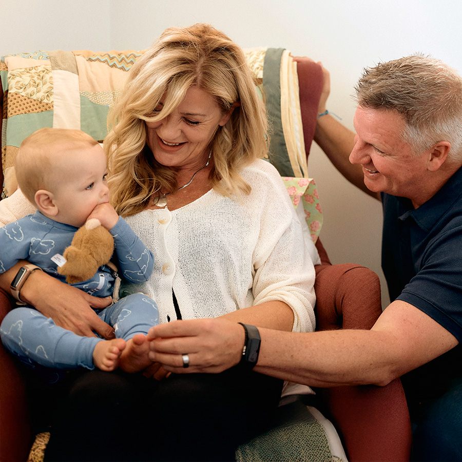 Kylie-Brad-Hero-900×900